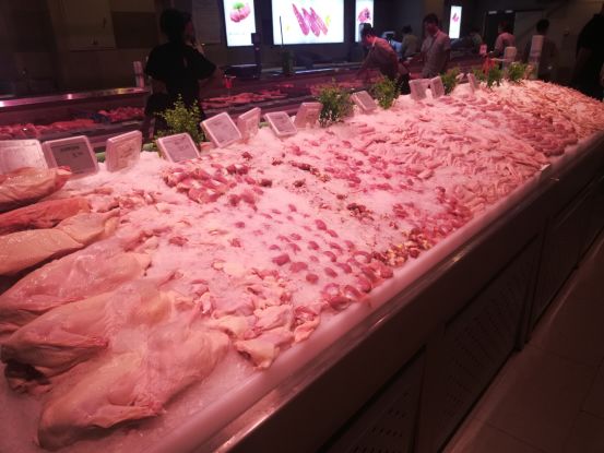 这样的冰台制作及陈列,会让冰鲜富有生命力!