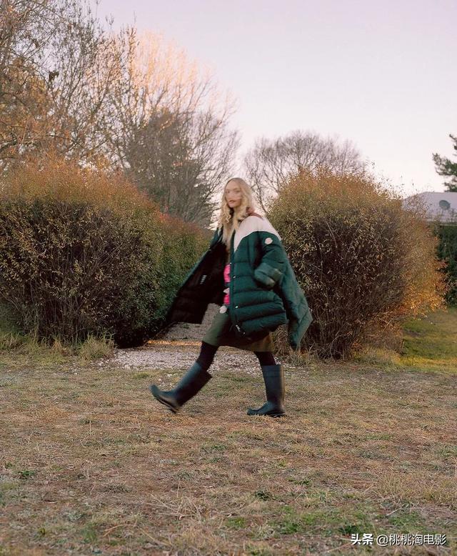 组图娃娃脸超模嘉玛沃德秋日温暖大片