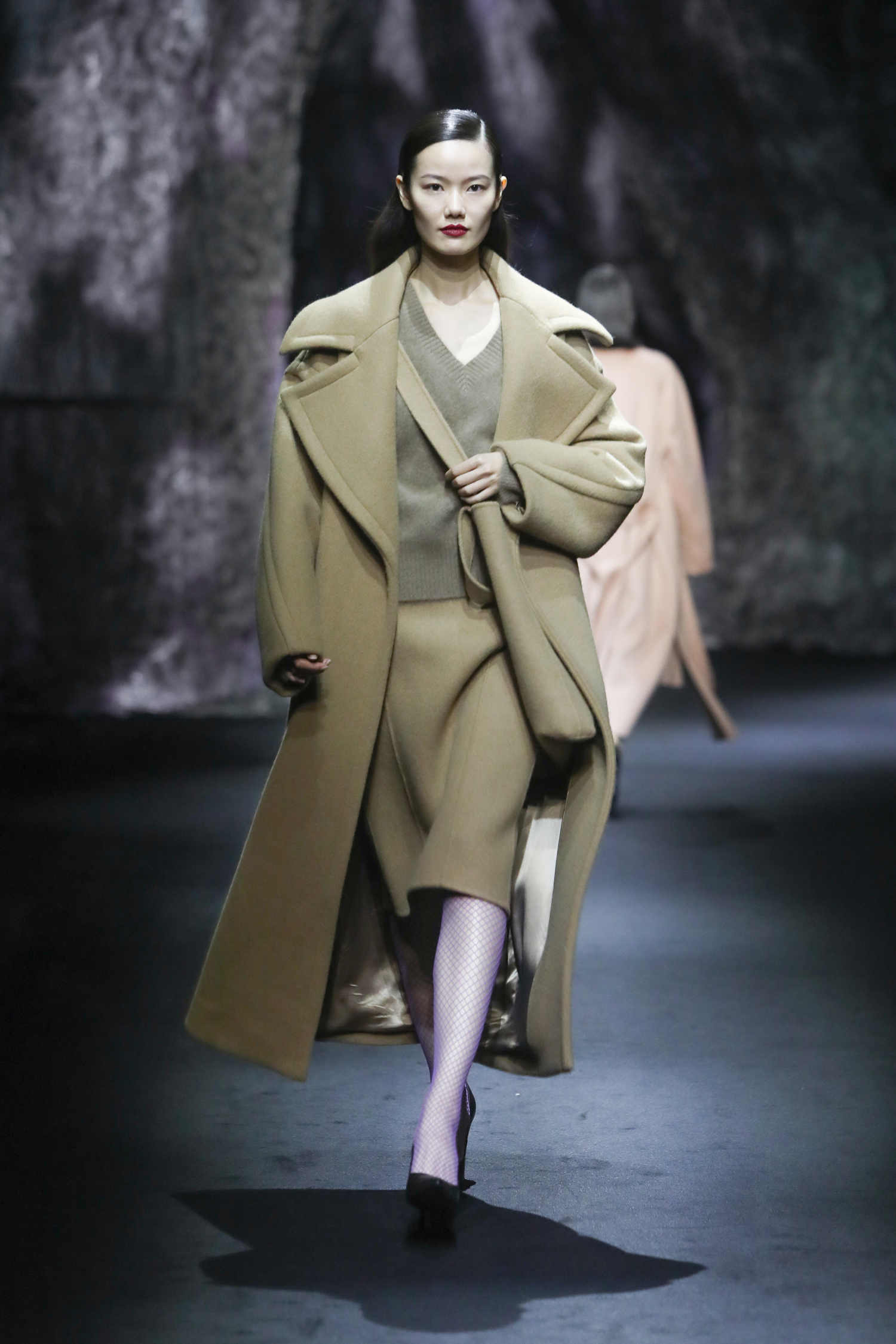 erdos2019秋冬大秀丨姚晨刘雯井柏然共话羊绒的力量