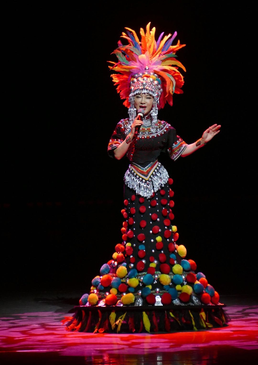 著名歌唱家杨倩琳参加2019年国家艺术院团演出季