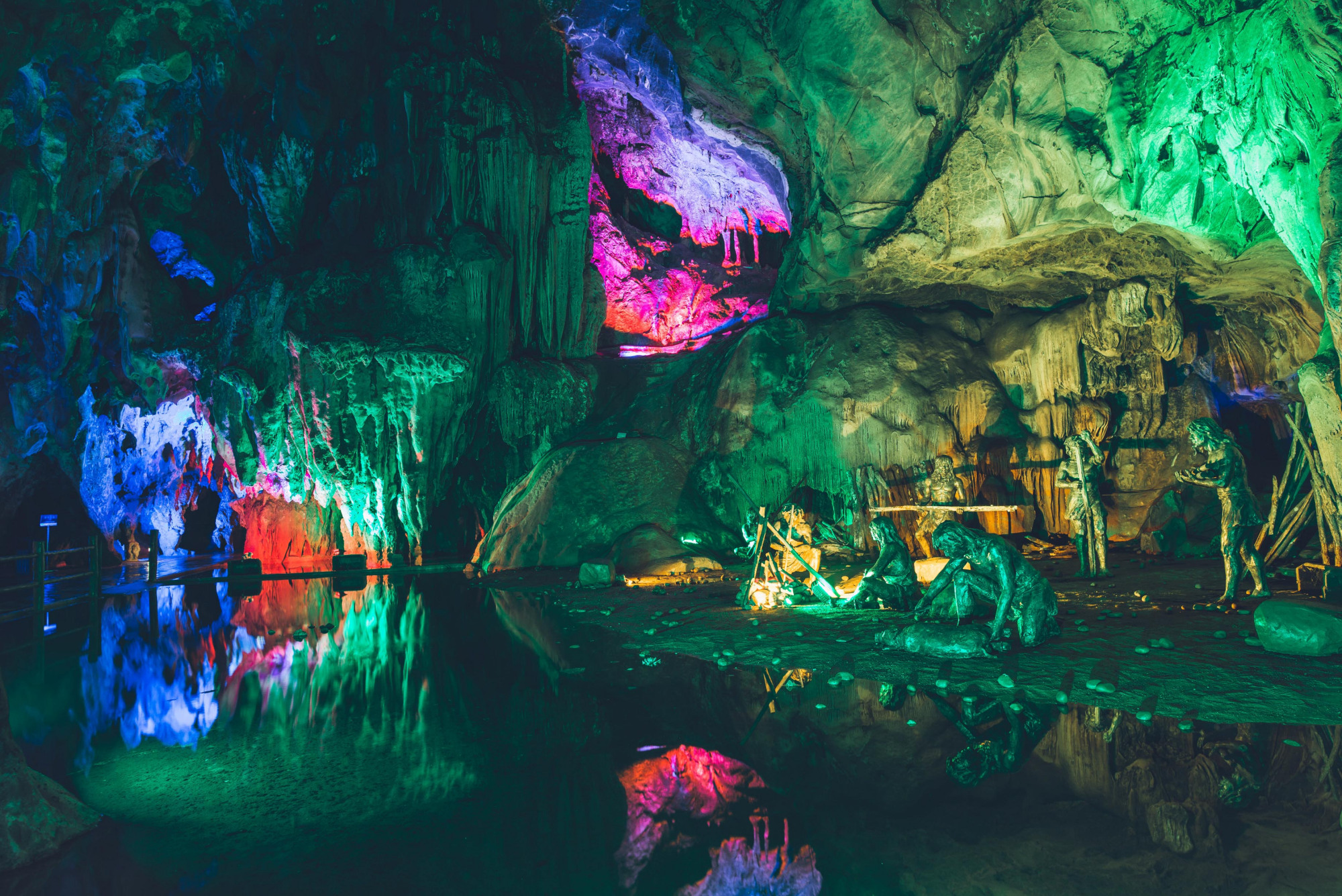 原创广东清远私藏的地下宫殿居省内溶洞规模之首