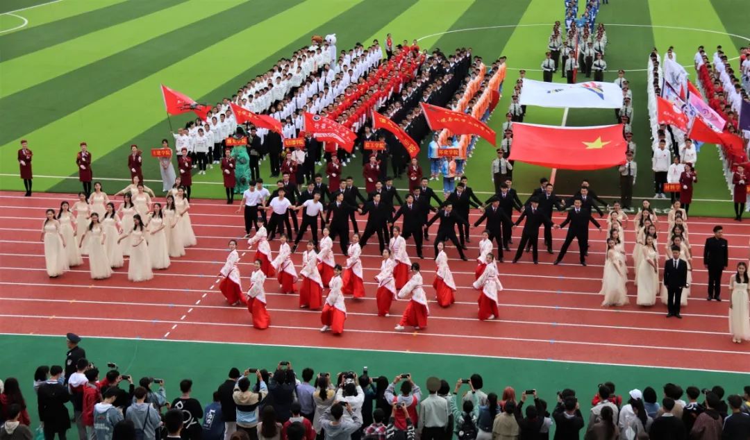 超震撼运动会开幕式!最燃方阵队由你决定!