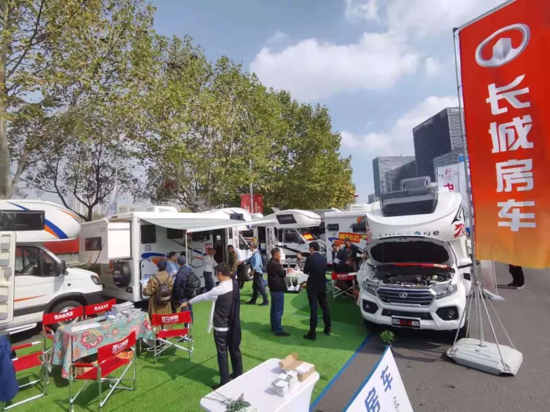 在展会发布的全新美式小拖挂备受瞩目 南京房车展依托南京城市平台,地