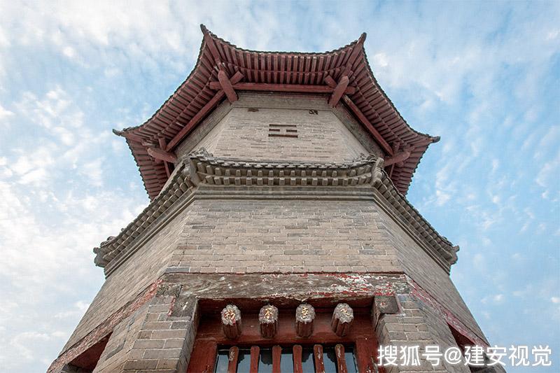 天寧寺原是一座全神廟,停車場北側的八卦樓又稱彌陀龕,太極宮_建築