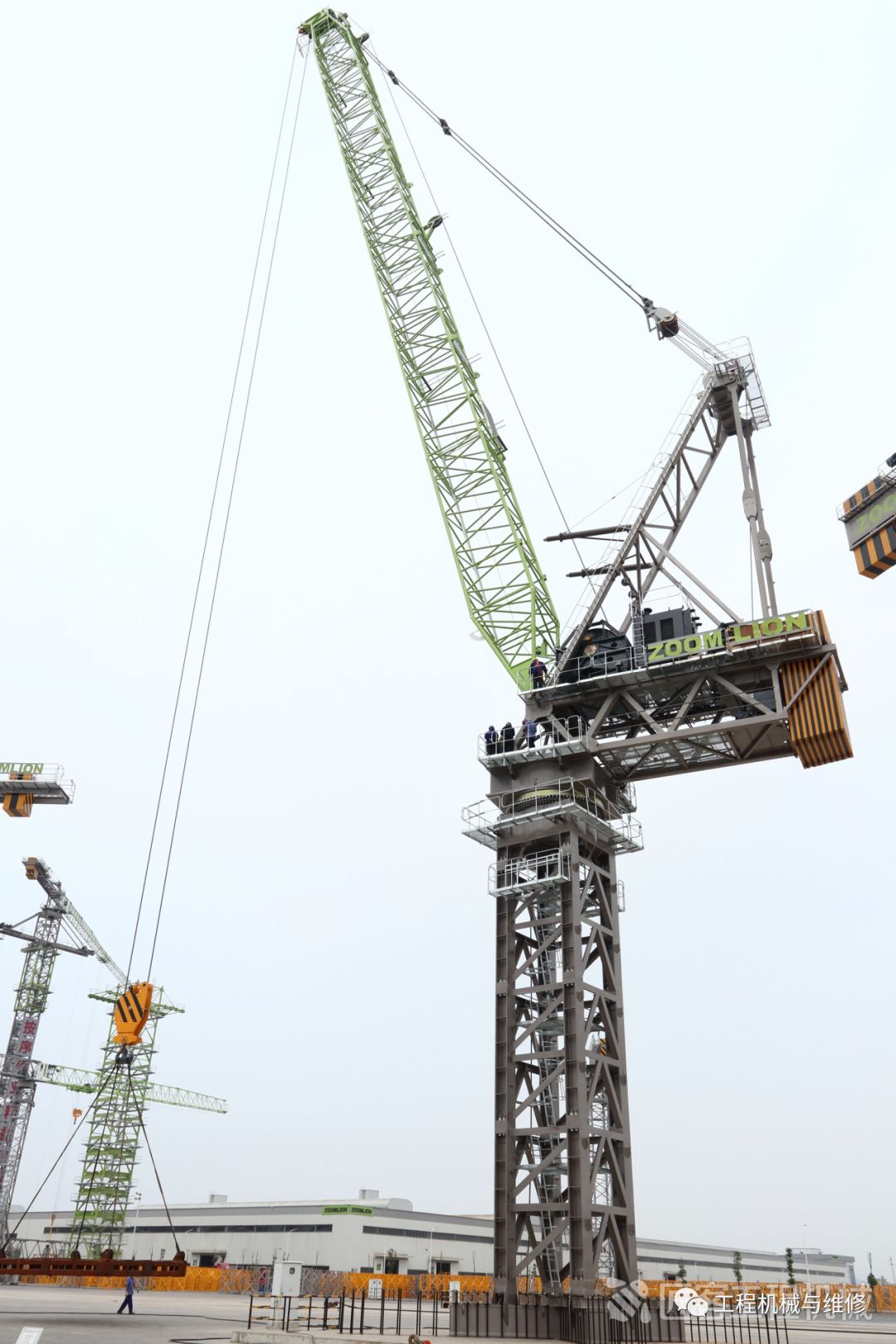 重磅丨引领行业迈上新高度中联重科发布全球最大吨位内爬式动臂塔机