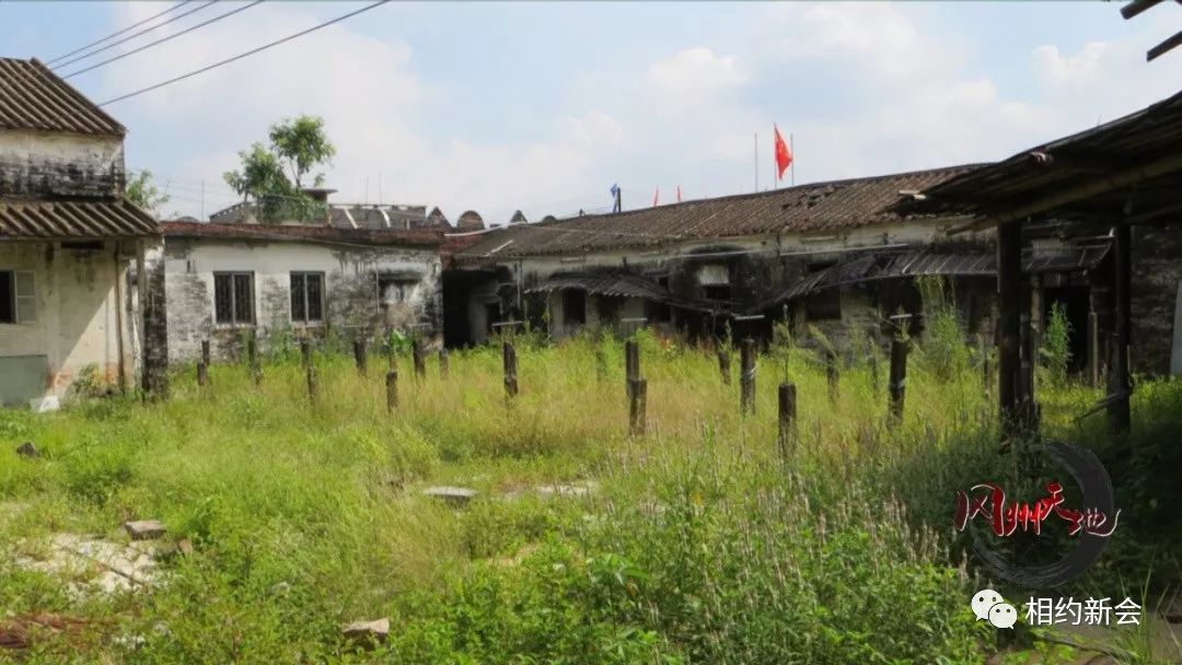 背后的故事是._七堡