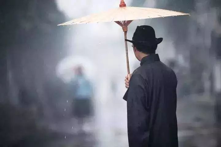 為你讀書雨巷