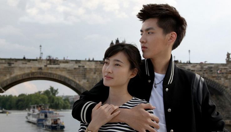 昨天刚否认,今天就打脸,尴尬_王丽坤