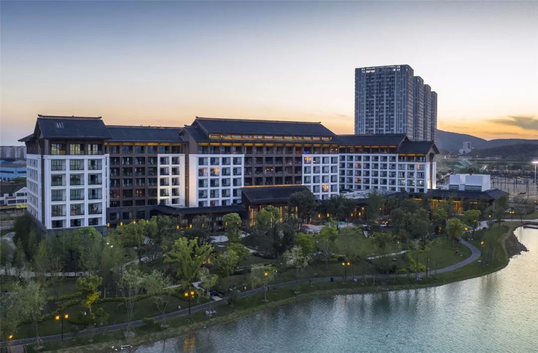 古风新韵工匠精神无锡融创文旅城皇冠假日酒店及酒吧街建筑设计