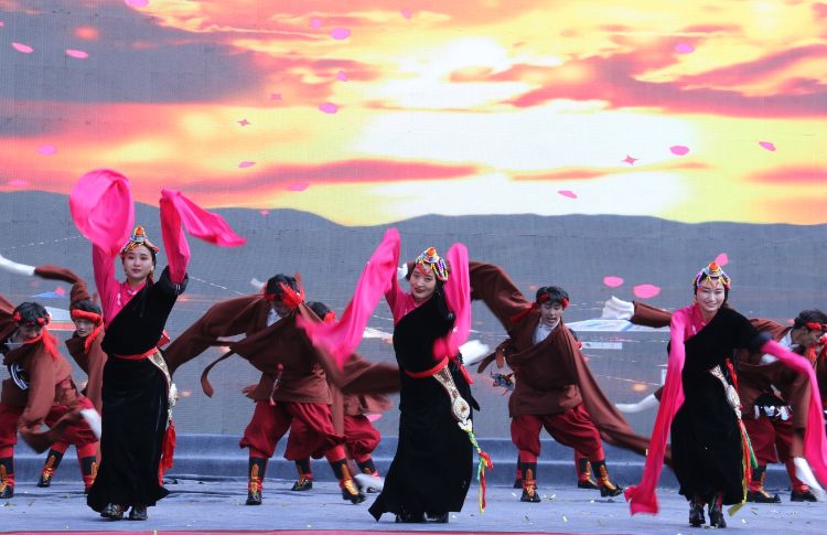 今年成都非遗节甘孜分会场n多个非遗项目首次亮相