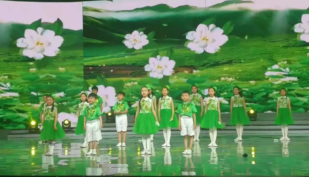 2020少儿春晚—《向阳花开》火热来袭,给你一个舞台,挖掘自信的你!