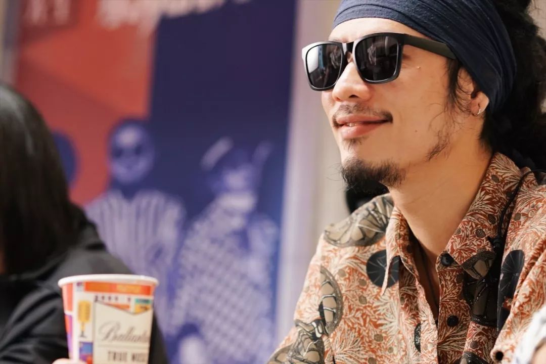 点燃乐队新时代的第一站武汉,是海龟先生真实的浪漫_李红旗