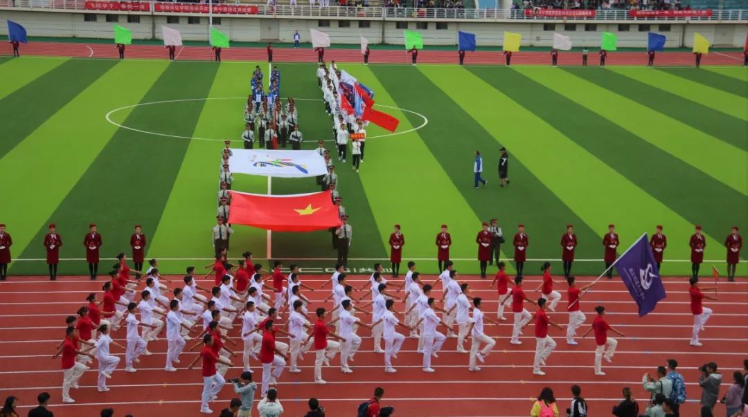 超震撼运动会开幕式!最燃方阵队由你决定!