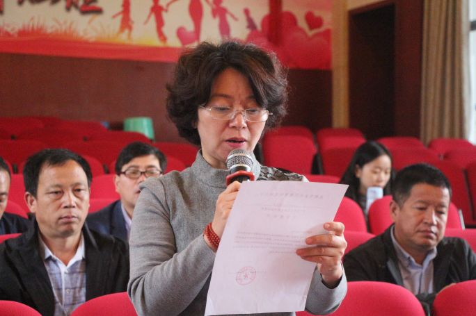 最后,胡松涛校长对本课题研究的老师们给予肯定,提出了对本课题的殷切