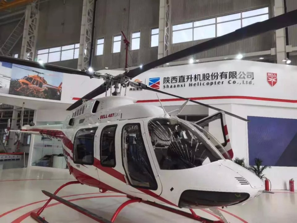 2019中国国际通用航空博览会开幕上演精彩特技飞行