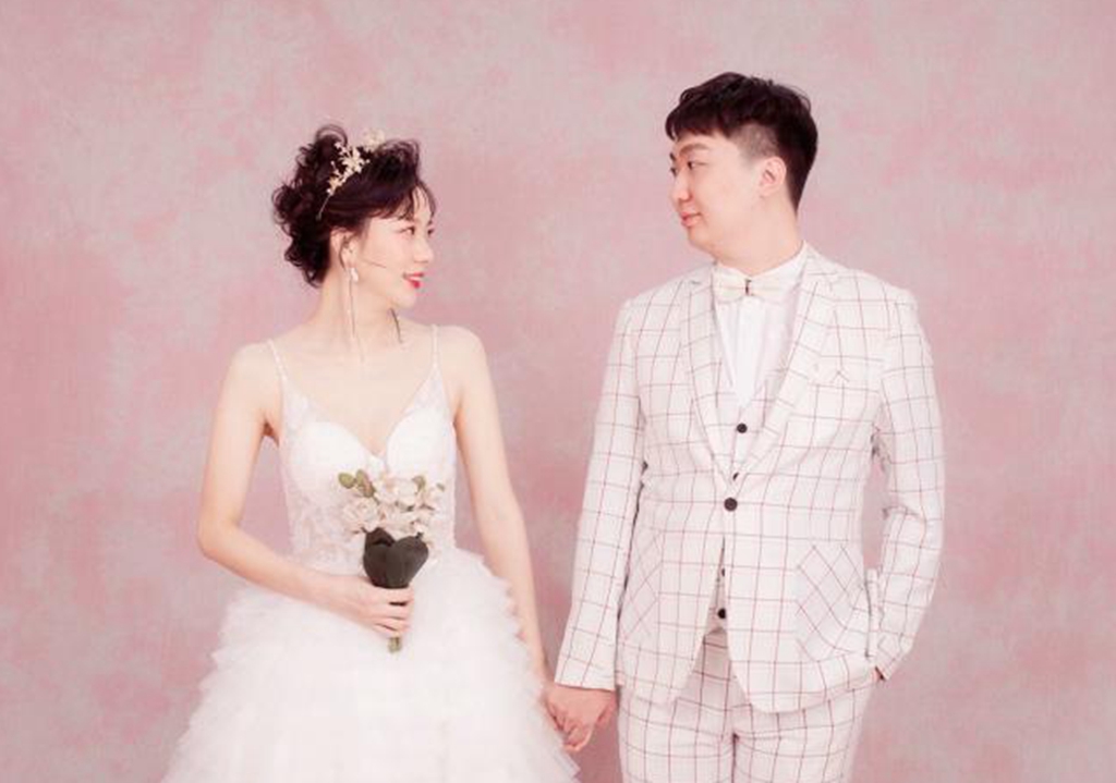 25岁围棋冠军大婚,妻子是赛车手,伴郎团阵容豪华_党毅飞