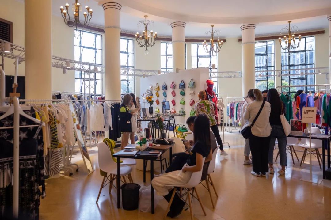 时尚买手 | showroom千千万,买手们何去何从?