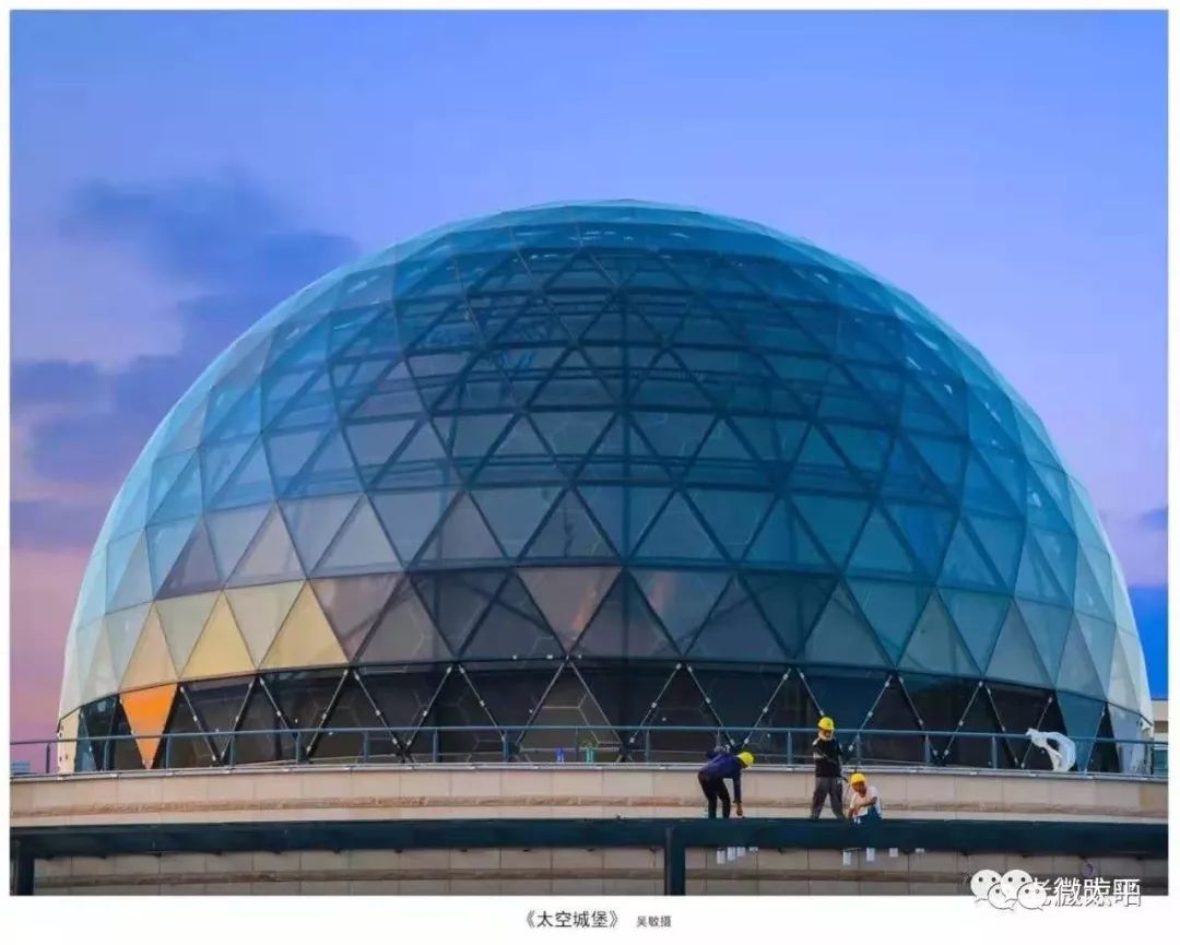 日月广场的球形建筑是外星人基地独家揭秘来了上