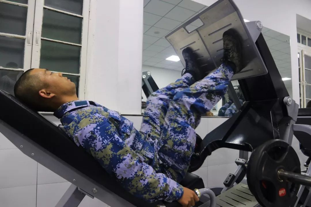 量身定制健身宝典新兵的军体训练还可以这么搞