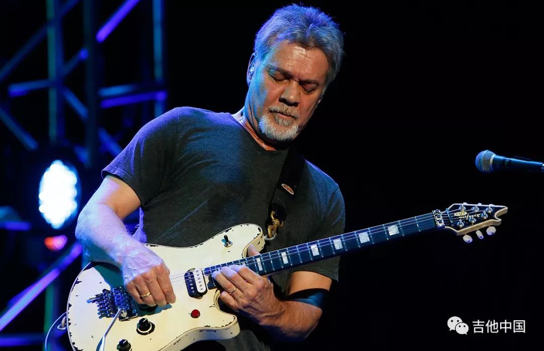 eddievanhalen患咽喉癌病因或由于早年常用口含金属拨片