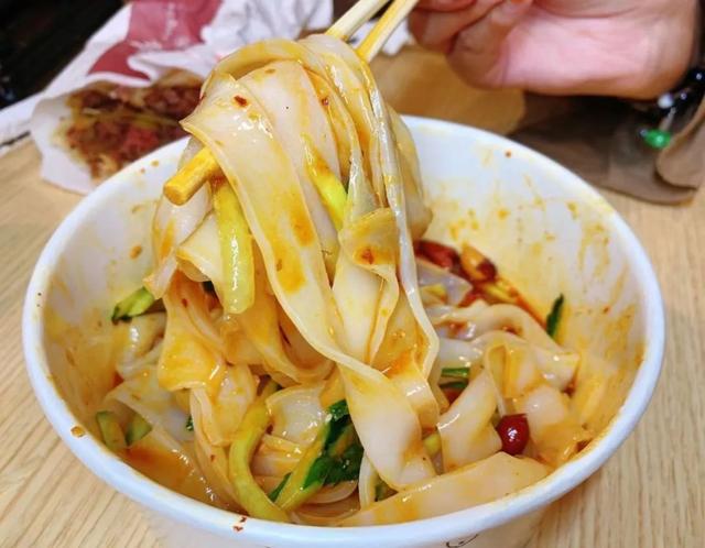 秦镇米皮:千年传统美食的魅力