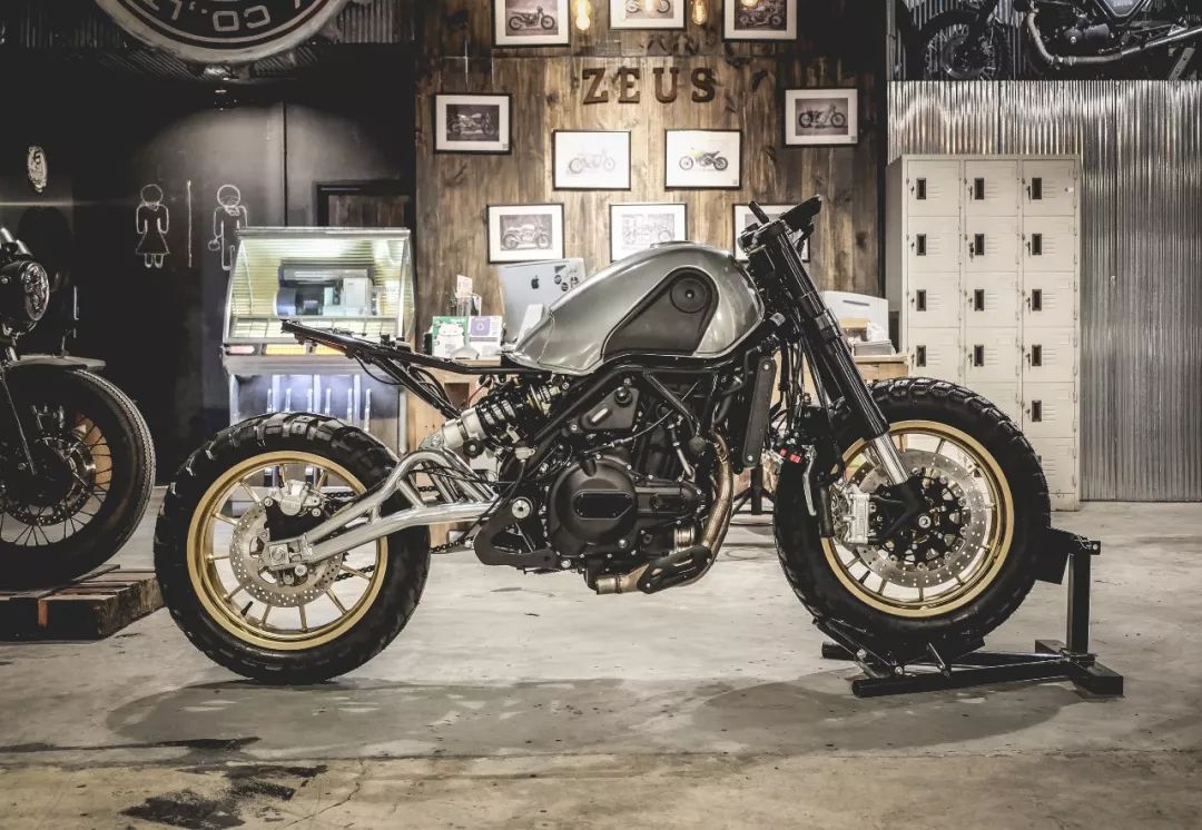 微視頻幼獅leoncino500caferacer風格海外改裝