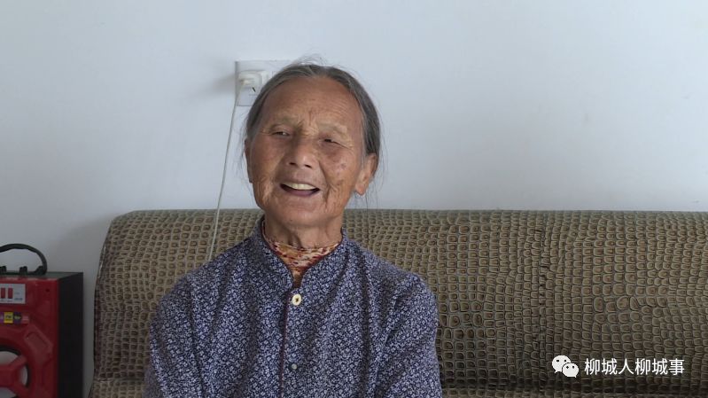 住户韦素珍奶奶告诉小编,她之前住在马山镇北浩村北浩屯,家里地少房屋