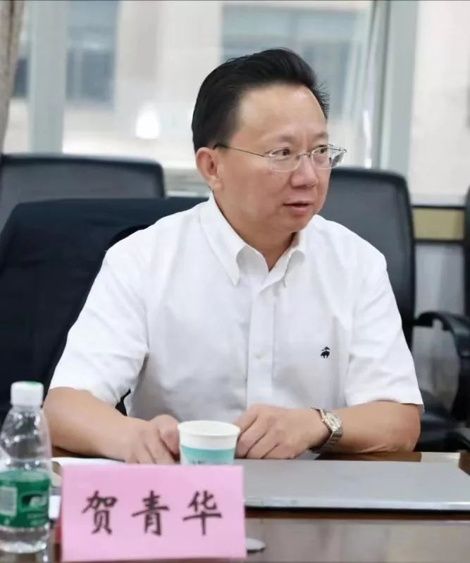 10月17日下午,国家卫生健康委疾控局副局长贺青华,住湘全国政协委员