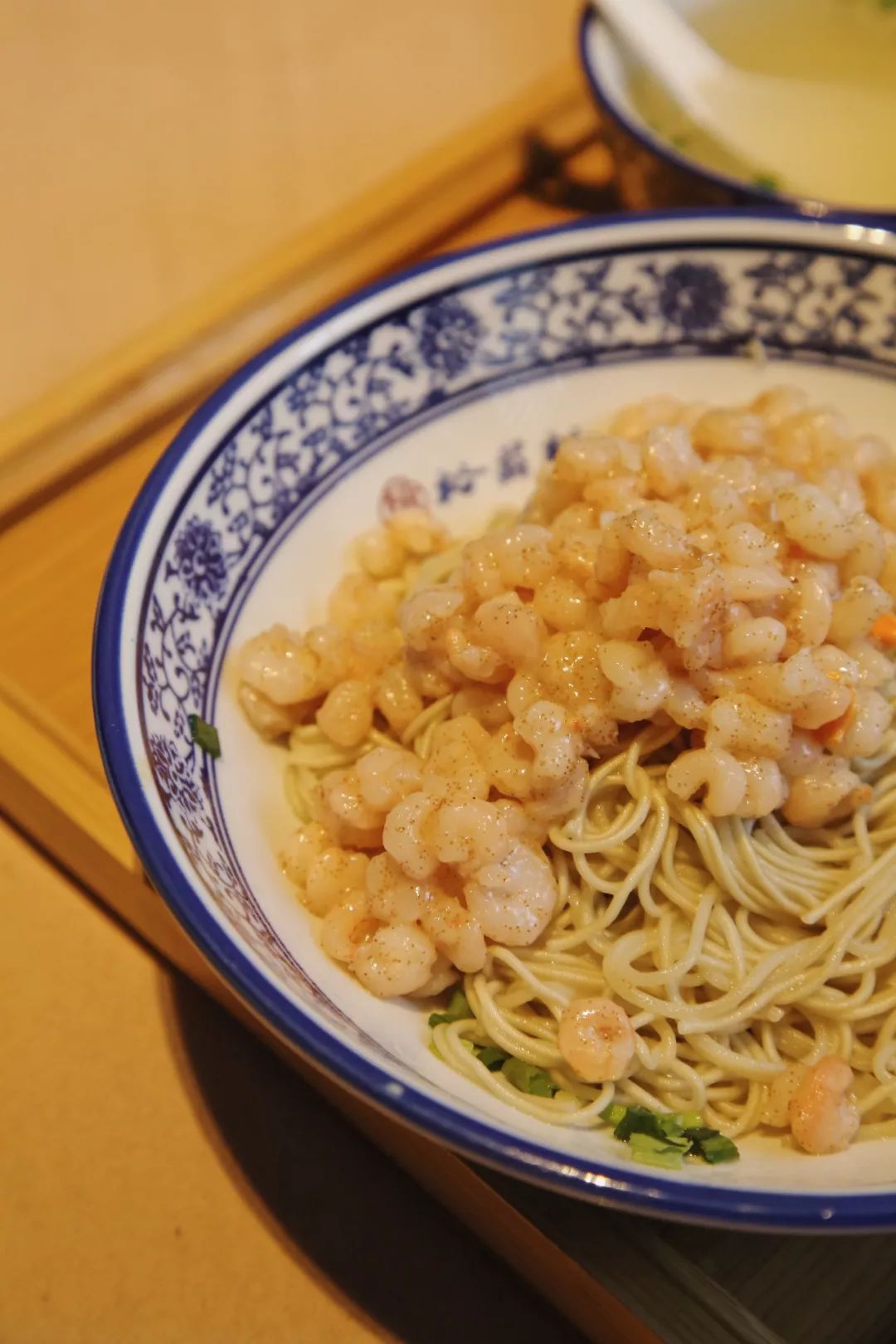 128元碗的网红秃黄油面来了在苏州爆火由74岁资深苏帮菜大师掌勺错过