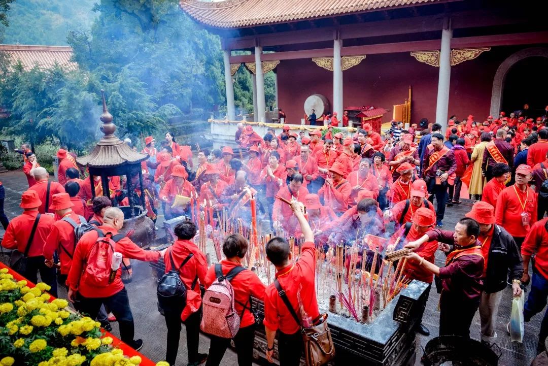 胡连荣会长参加己亥年福建省舜裔宗亲千人团祭祀舜帝典礼活动