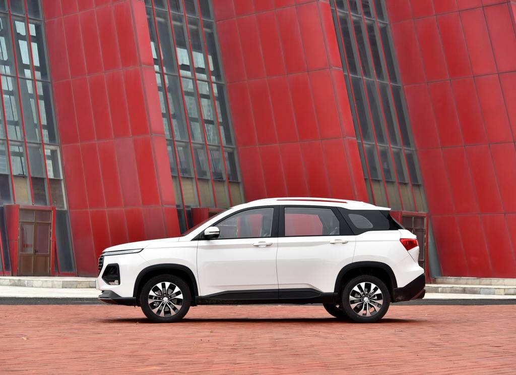 2020款宝骏530上市售价778万元起