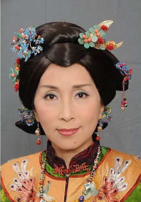 她来自潮阳,是tvb第一代花旦,情路却特别坎坷._陈秀珠
