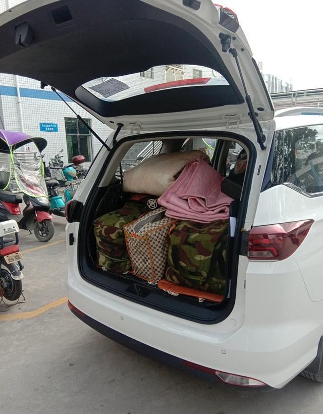 最便宜房车6万入手山东大汉爆改宝骏360成床车吃住不愁能睡俩