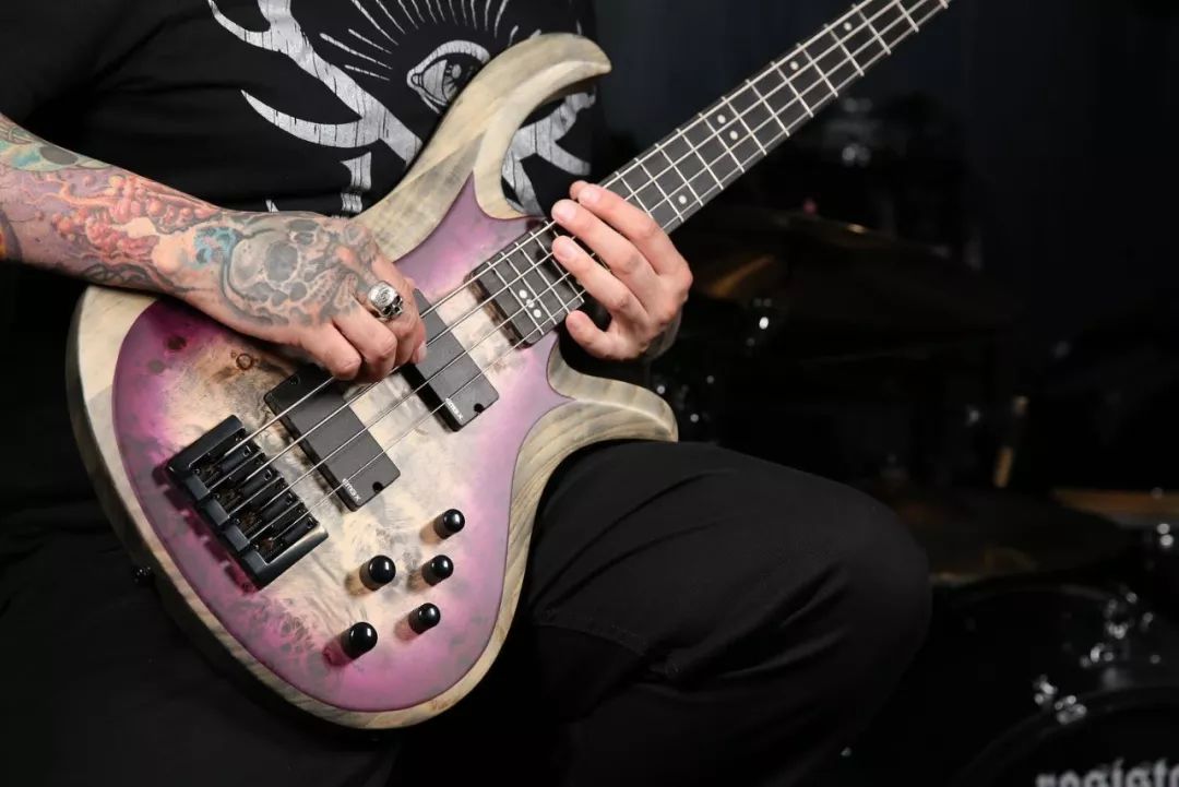 声色俱佳schecter2019新品riot系列贝斯