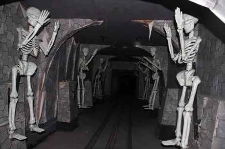 超恐怖的真人鬼屋午夜凶铃空降泸州门票免费送你敢来吗