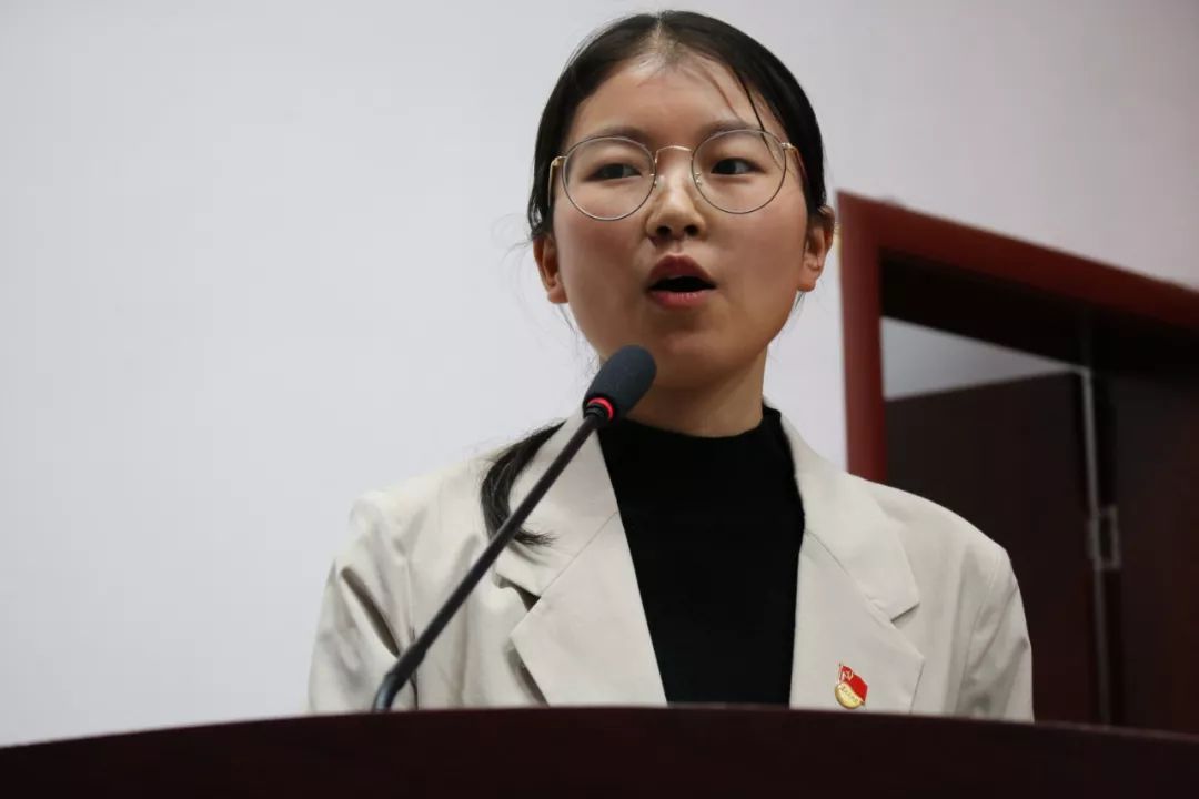 文明实践精彩小故事讲大道理这场微宣讲满满正能量