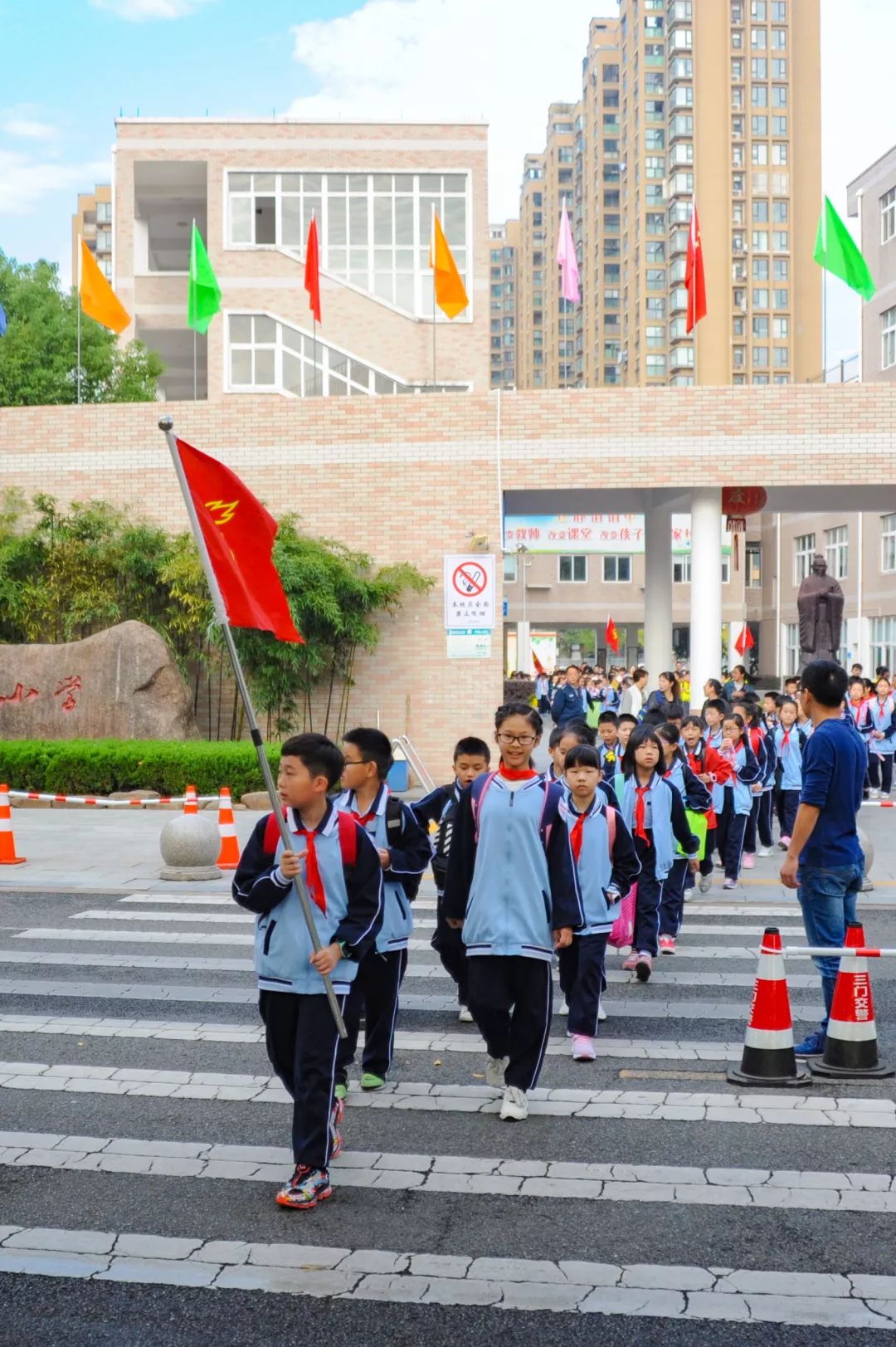 爱祖国爱家乡记三门县心湖小学2019学年秋游活动