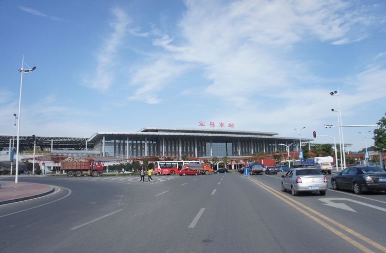 宜昌东站实行二次安检,建议旅客提前一小时进站