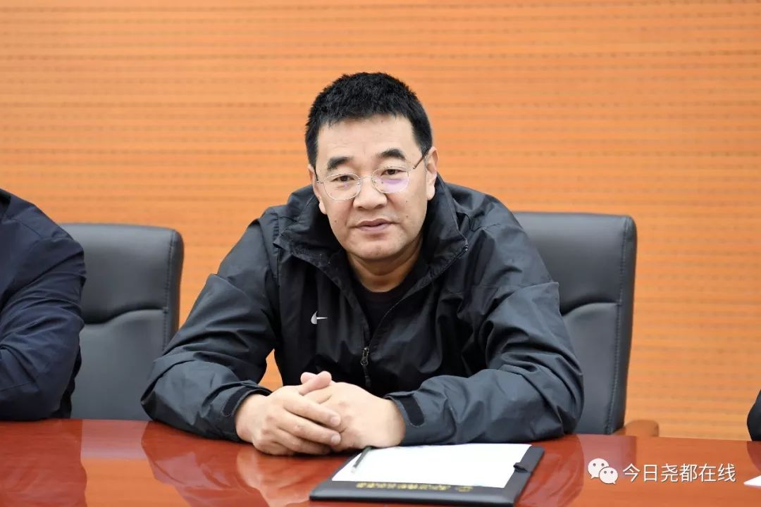 10月17日上午,区委副书记,区长吴勇主持召开尧都高新技术产业开发区