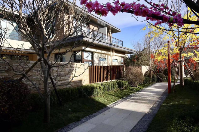 唐山中南拉唯那建设独栋别墅等问题是否违规存疑