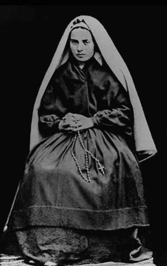 法国最美修女沉睡140年容颜丝毫不腐坏至今无法解释