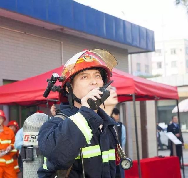 国家招录300名消防指挥员公务员编制符合这些要求的均可报名
