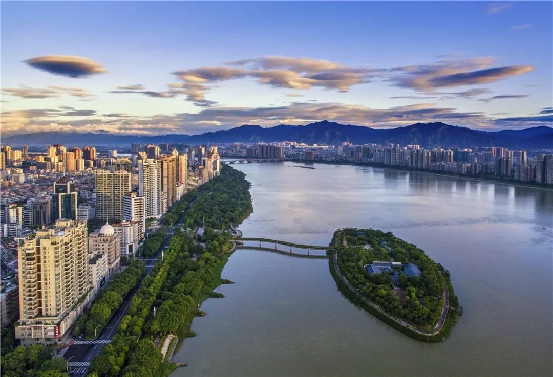 清城区当选全国百强区