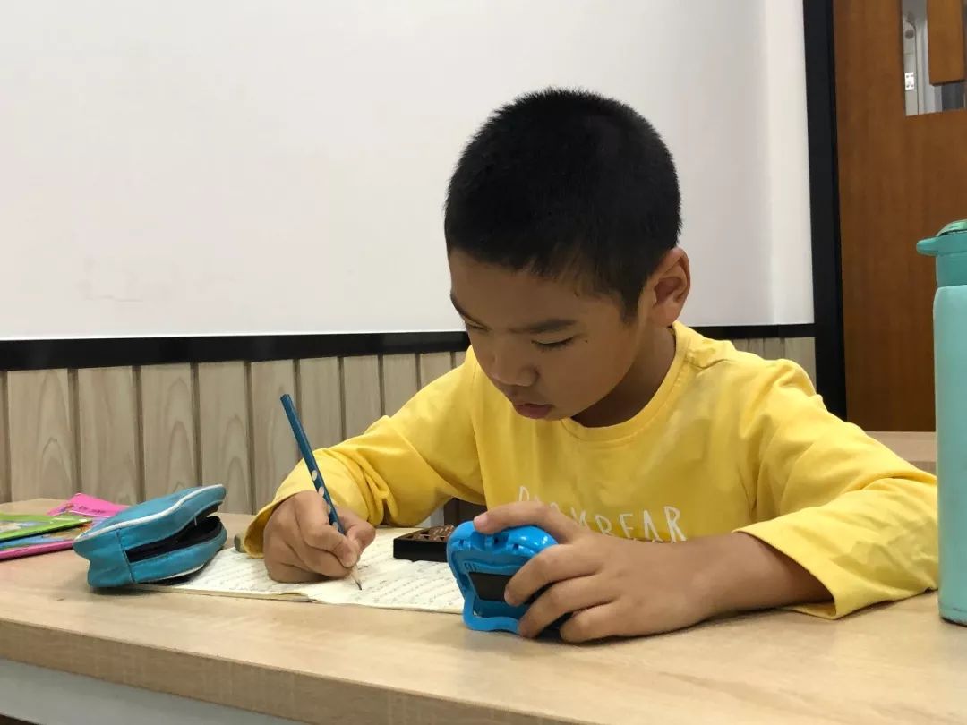 9岁成为最强大脑中日速算选手巅峰对决神童并非天生的靠的是