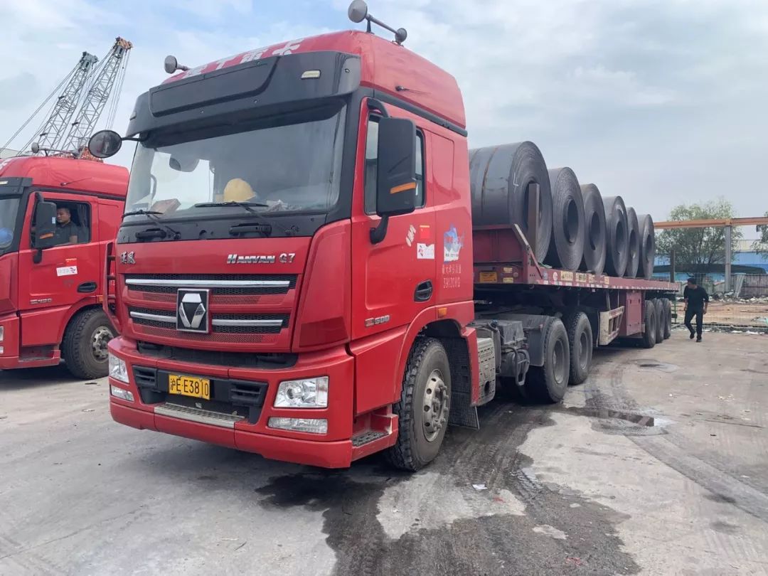 实名曝光常熟交警近期查获8辆百吨王