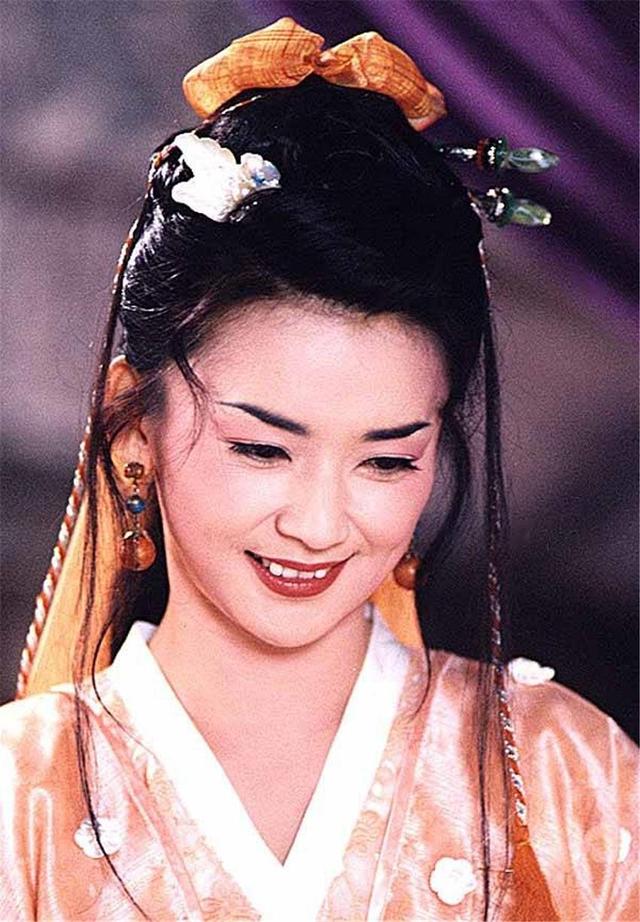 原创港片霸王花胡慧中同林青霞争辉与黑帮大佬苦恋堪比梁祝