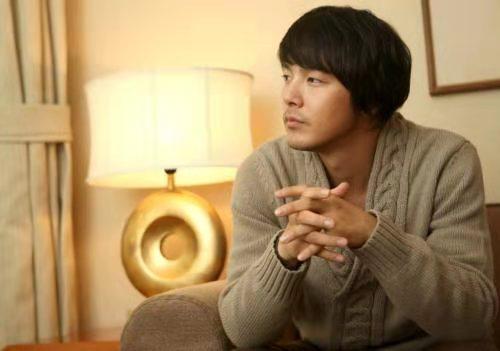 重情重义!《冬季恋歌》男二号自杀9年,苏志燮坚持赡养其父母9年