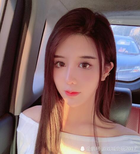 斗鱼娱乐区最有牌面的女主播回归一个月满级并获得年度最佳主播