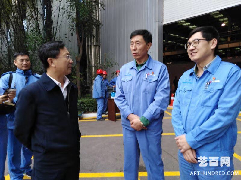 日 ,华盛顿中文电视台台长陈晓红随第十届世界华文媒体论坛·太原考察
