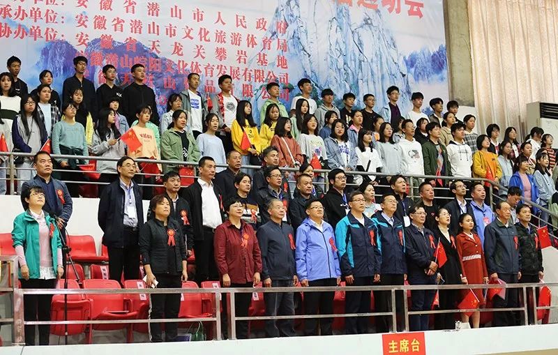 湖北省浠水县原人大常委会副主任吴耀煊,宿松县副县长曹丹凤,东至县副